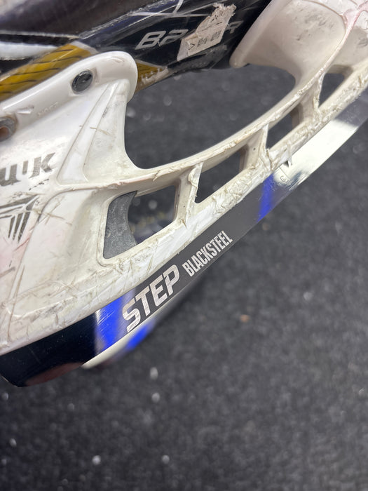 Used Bauer Supreme S180 Size 3.5 Skates