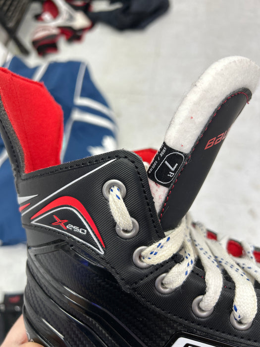 Used Bauer Vapor X250 Senior Player Skates