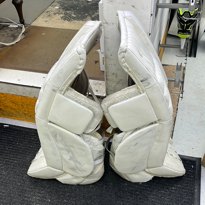 Used CCM Extreme Flex 760 32+1 Goal Pads