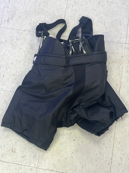 Used CCM YtFlex 3 Youth Large-Extra Large Goal Pants