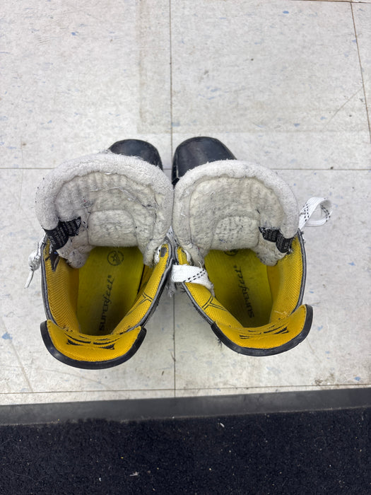 Used Bauer Supreme S180 Size 5.5 Skates