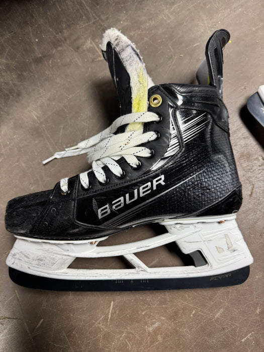 Used Bauer Hyperlite2 Pro Stock AHL Skates 9.5