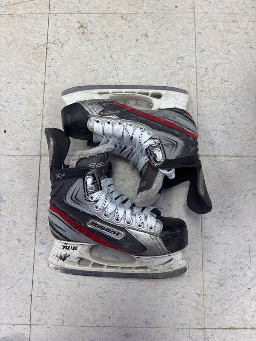 Used Bauer Vapor X 3.0 Junior Size 2.5