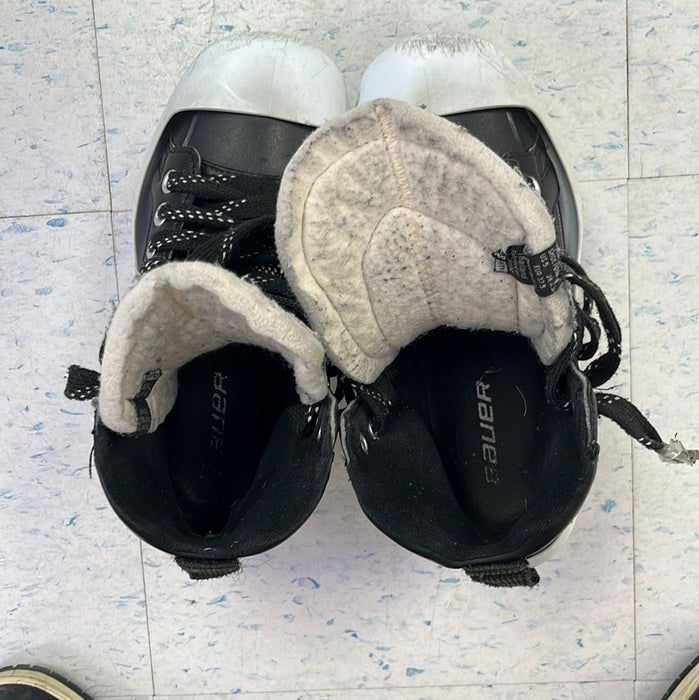 Used Bauer Supreme One.7 Size 4 Goal Skates