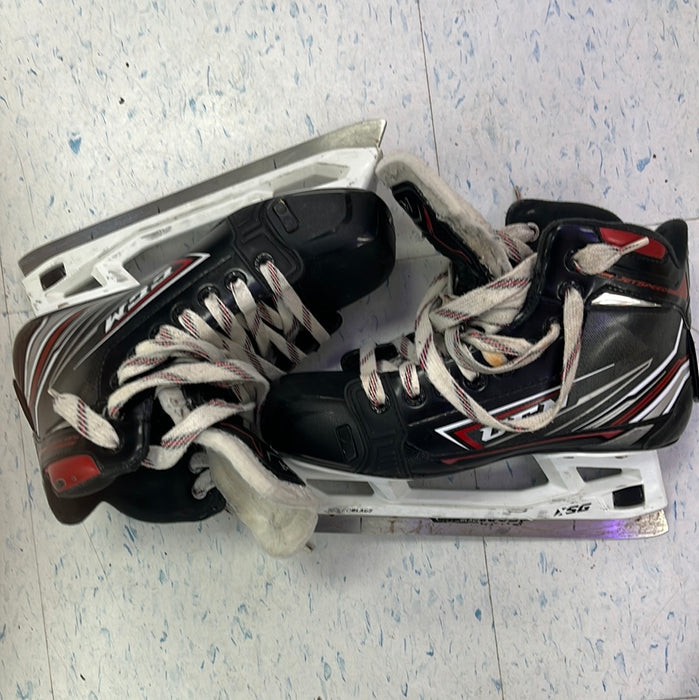 Used CCM JetSpeed FT480 Size 4.5 Goal Skates