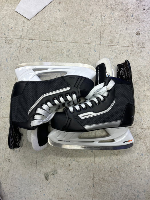 Used WinnWell AMP300 Size 6.0 Skates