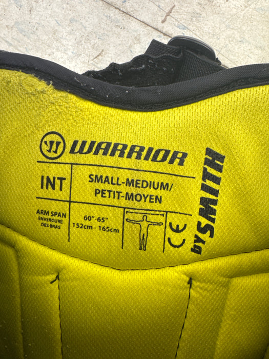Used Warrior Ritual GT2 Goalie Chest Protector Intermediate Small-Medium