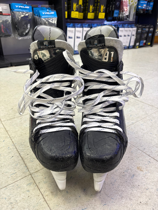 Used Bauer Vapor Hyperlite2 Size 10.0 Fit 2 Skates
