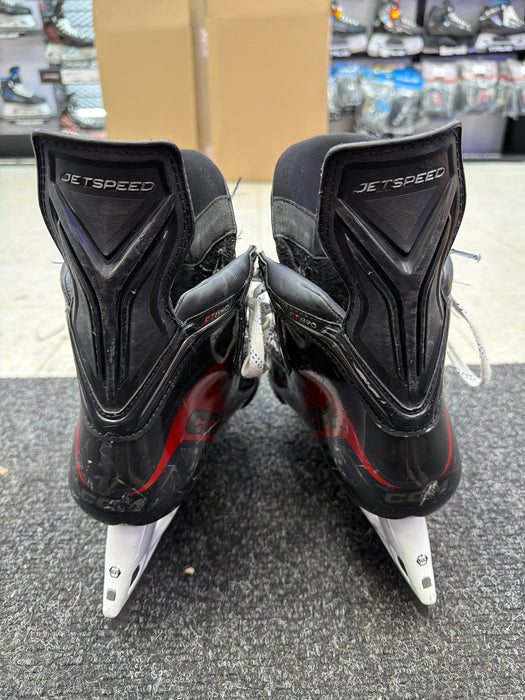 Used CCM JetSpeed FT890 Size 8.5R Skates