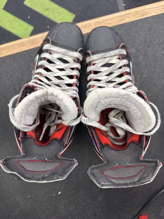 Used CCM Jetspeed FT490 5.5D Player Skates
