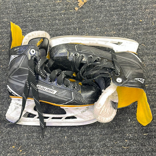 Used Bauer Supreme s160 Size 4.5 Player Skates