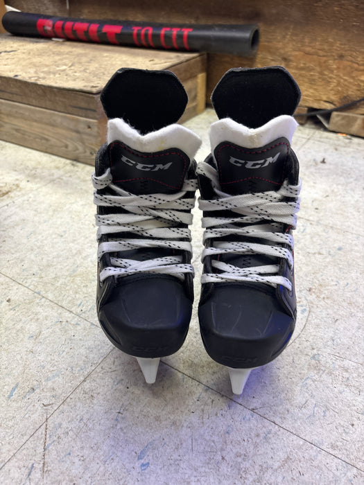 Used CCM JetSpeed FT340 Size 8.0 Youth Skates