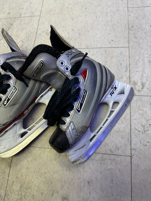 Used Bauer Vapor XXII 2D Skates