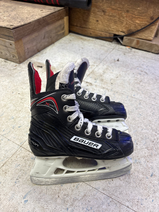 Used Bauer Vapor x250 Size 10.0 Youth Skates