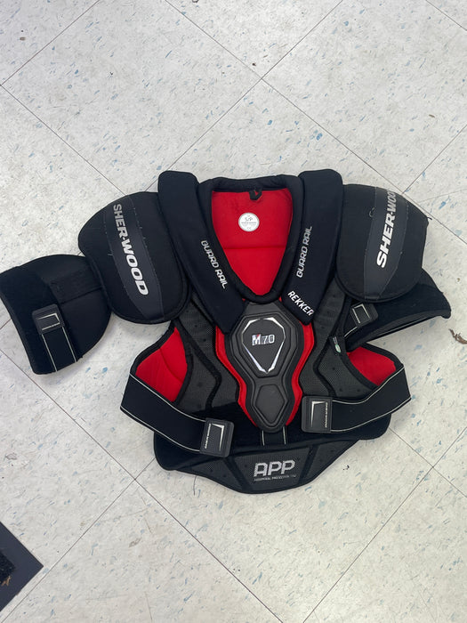 Used Bauer Rekker M70 Senior Small Shoulder Pads