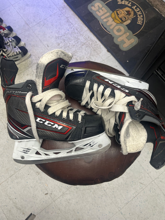 Used CCM JetSpeed FT370 Size 6 Skates