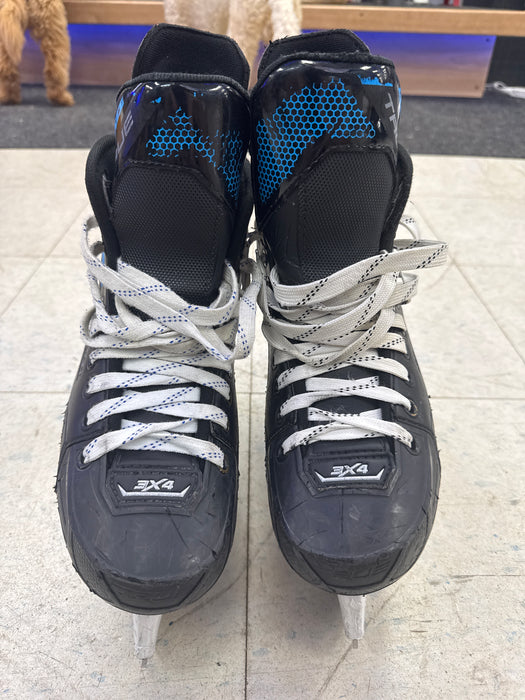Used True Catalyst 3X4 Skates Size 8.0R