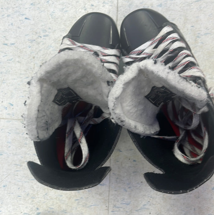 Used CCM JetSpeed Custom 04 Size 5 Player Skates