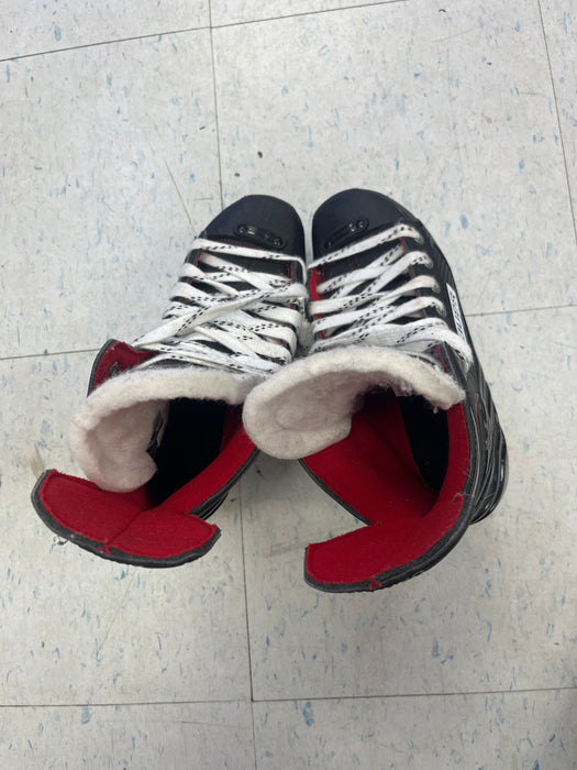 Used Bauer Vapor X250 Size 4 Skates