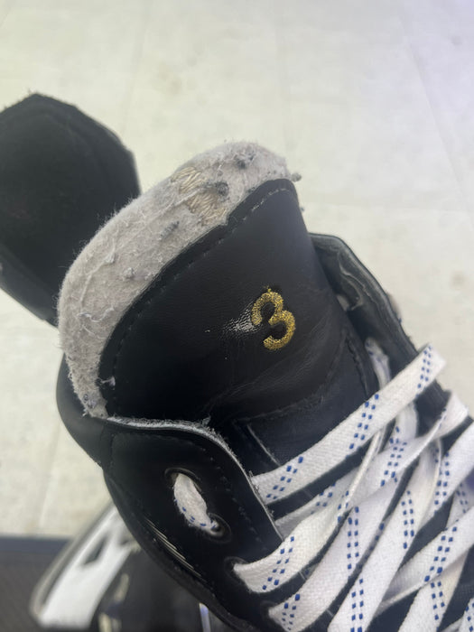 Used CCM AS-V Pro Skates Size 9.5D - W. Lagesson