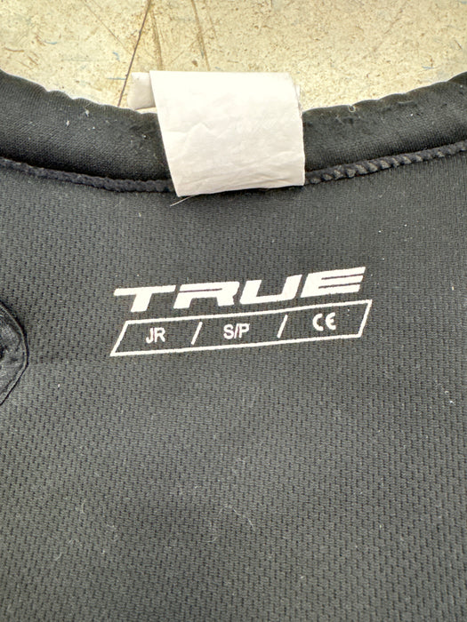 Used True XC9 Junior Small Shoulder Pad