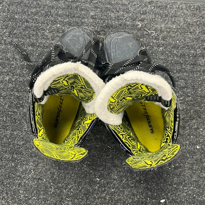 Used Bauer Vapor 3X Size 2.5 Player Skates