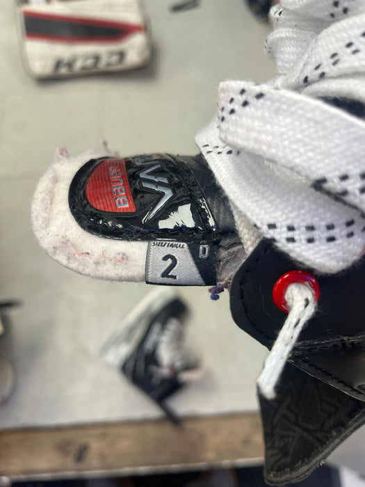 Used Bauer Vapor X3.5 Size 2 Skates