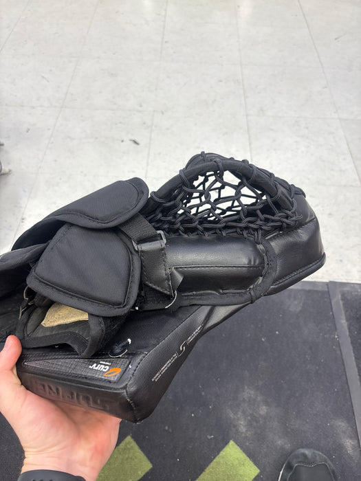 Used Bauer Supreme M5 Pro Intermediate Catcher