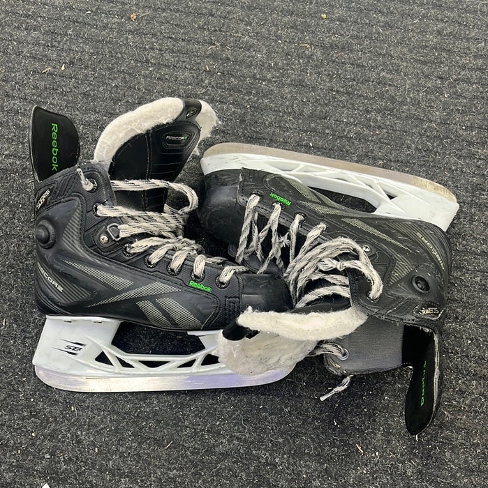 Used Reebok RibCore SC87 Size 2.5 Player Skates