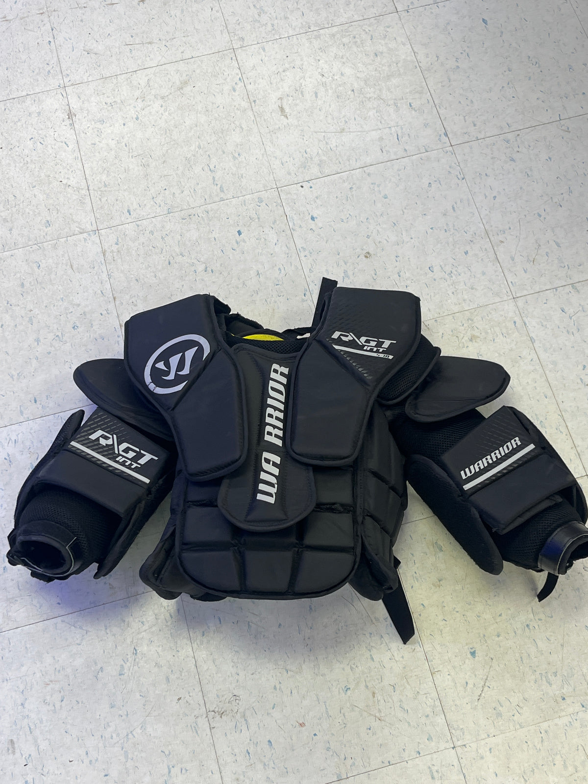 Used Warrior Ritual GT Intermediate Small-Medium Chest Protector — Crow ...