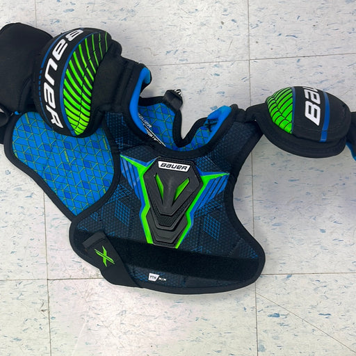 Used Bauer X Youth Medium Shoulder Pads