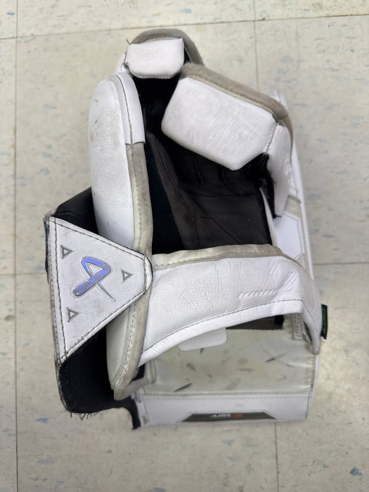 Used Bauer Supreme Shadow Senior Blocker Full Right