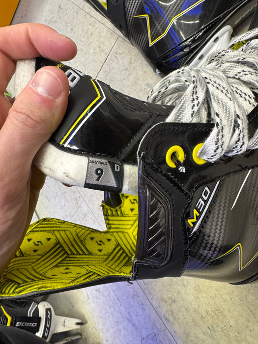 Used Bauer Supreme M30 Skates Size 9.0D