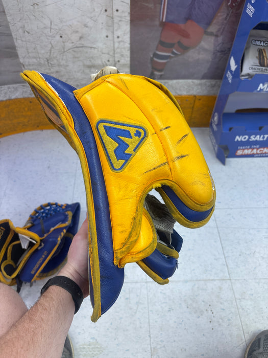 Used McKenney XPG1 Junior Pro Catcher and Blocker Set