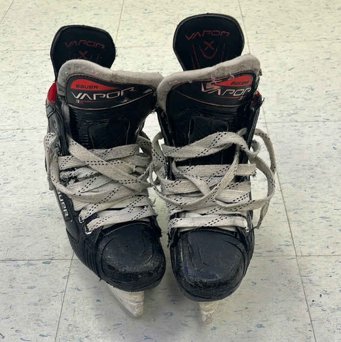Used Bauer Vapor 3X Size 4 Player Skates