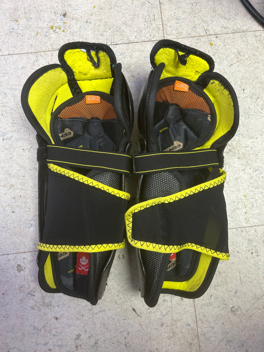 Used CCM Tacks AS-V Pro Junior Shin Guards