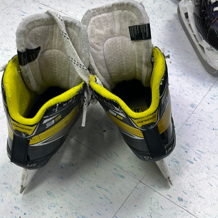 Used Bauer Supreme 3S Size 4 Goal Skates