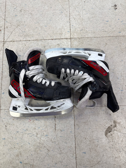 Used CCM JetSpeed FT670 Size 3.0 Wide Skate