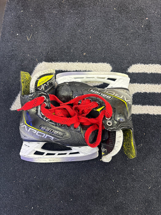 Used Bauer Vapor 3x Size 10.0D Youth Skates
