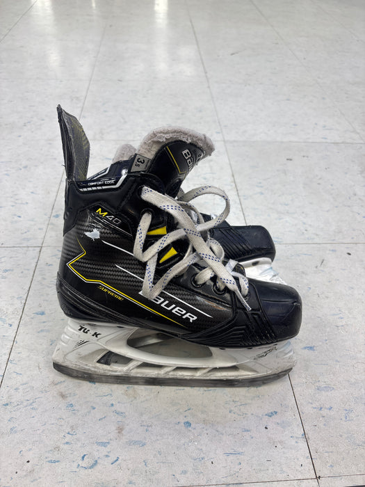 Used Bauer Supreme M40 Size 3.5EE Skates
