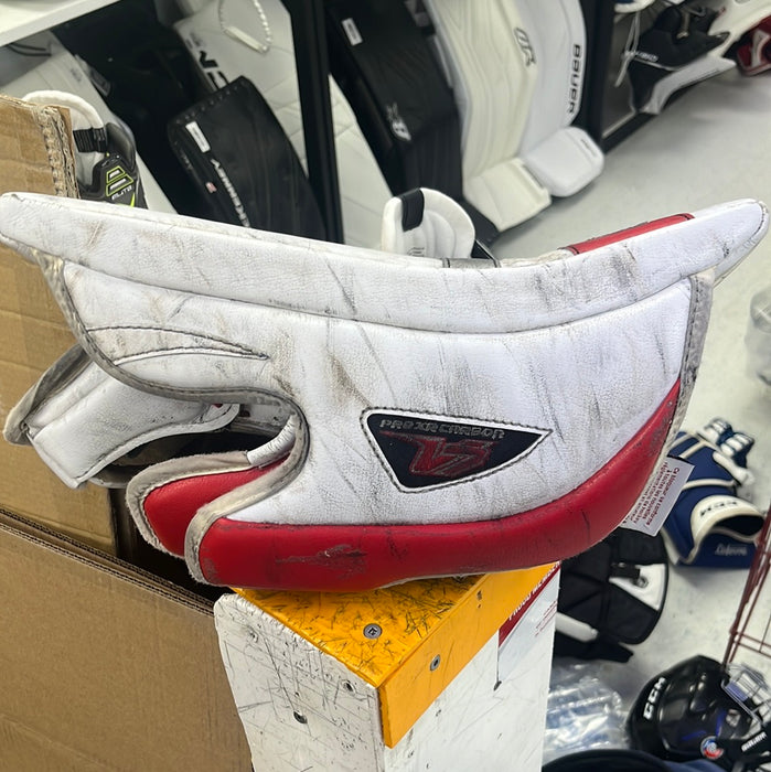 Used Vaughn V7 Pro Carbon Senior Blocker