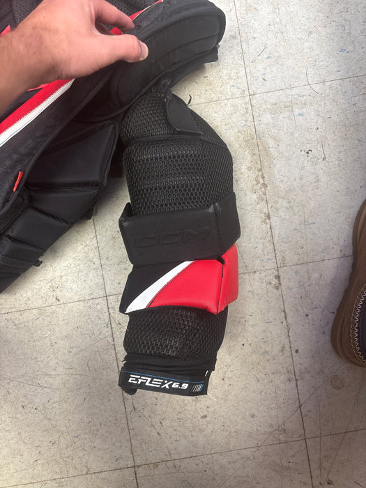 Used CCM EFLEX 6.9 Chest Protector Size Intermediate Large