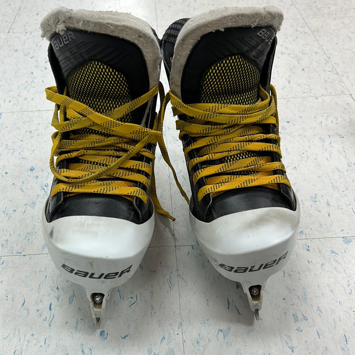 Used Bauer Supreme One.9 Goal Skate 6.5 D