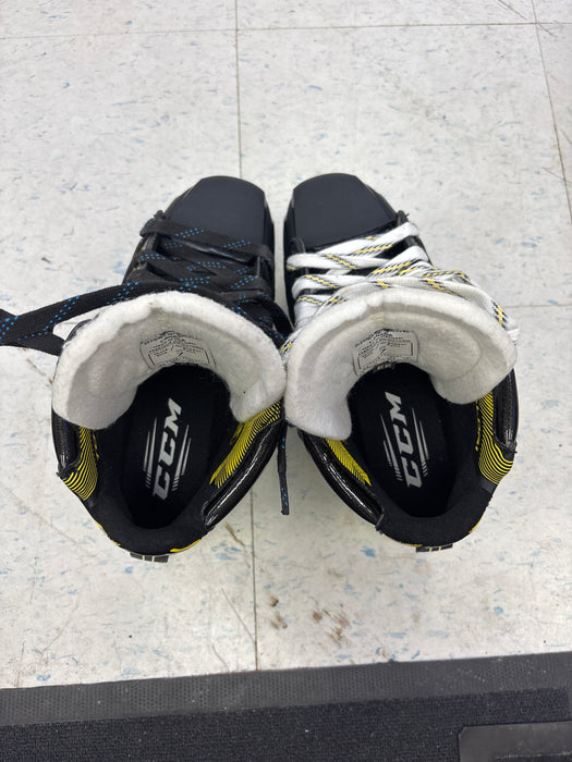 Used CCM Super Tacks 9380 Size 7.0EE Skates