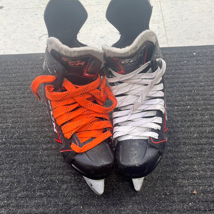 Used CCM JetSpeed FT360 Size 6 Player Skates