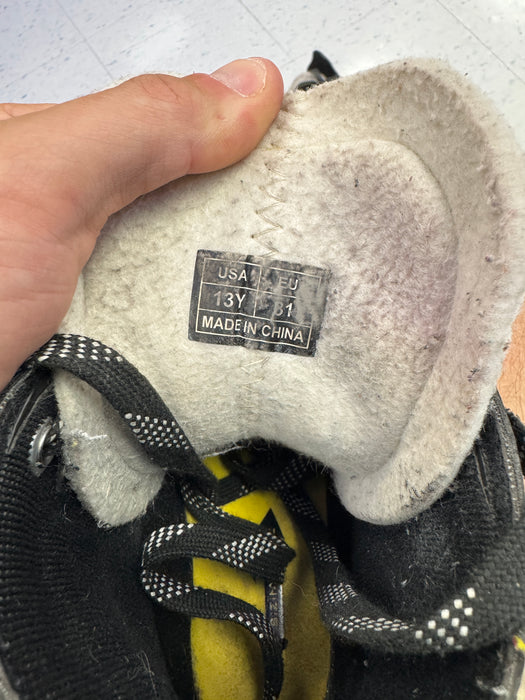 Used CCM Tacks 9040 Youth 13.0D