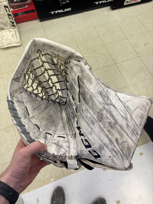 Used CCM EFlex 5.5 Senior Full Right Catcher and Blocker Set