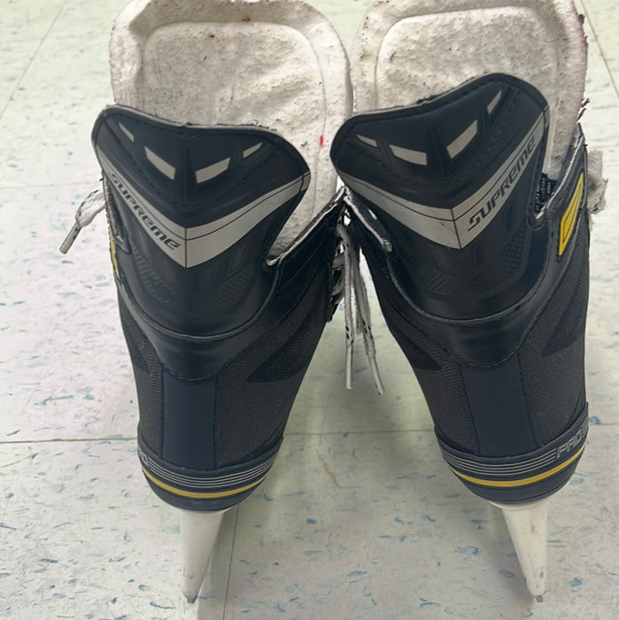 Used Bauer Supreme Pro Size 4 Player Skates
