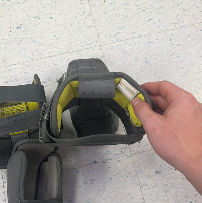 Used Warrior Ritual-X Junior Knee Pads