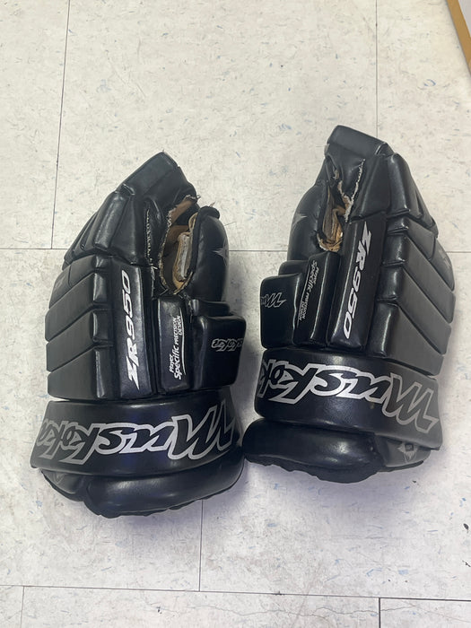 Used Muskoka 13” Gloves